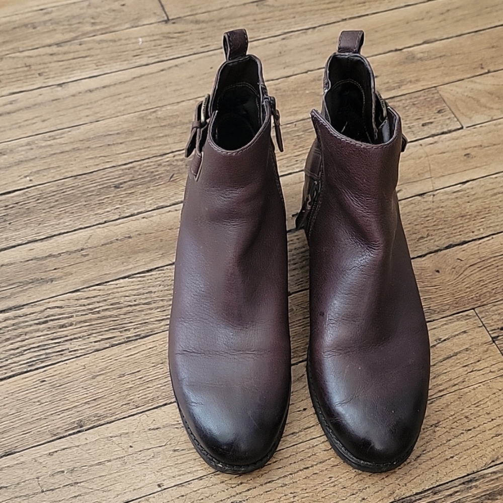 Cole Haan dark brown ankle boots, 7.5